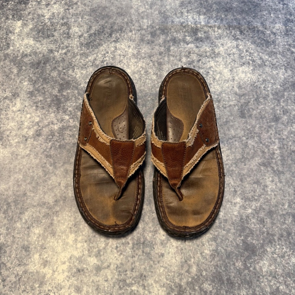 VTG Arizona Jean Co Men Size 10 Brown Leather Sandal Distressed Flip Flop Stud